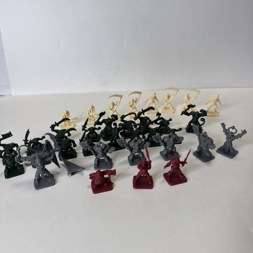 Vintage hero quest - quest, lot