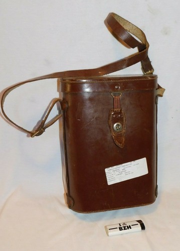 Tres bel etui cuir jumelles - etui,