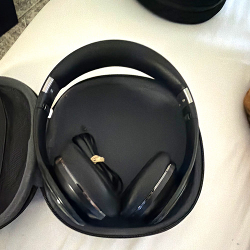 Samsung level over ear - samsung, on