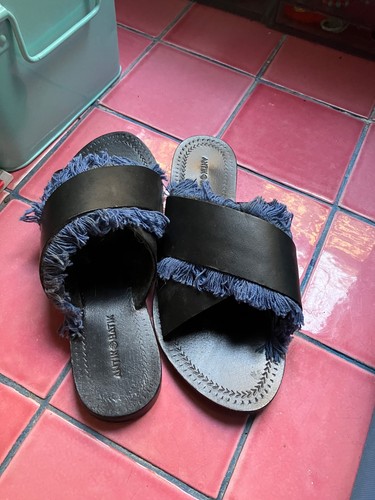 Sandales cuir noir franges