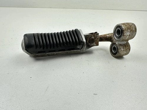 Repose pied droit suzuki gsx - repose,