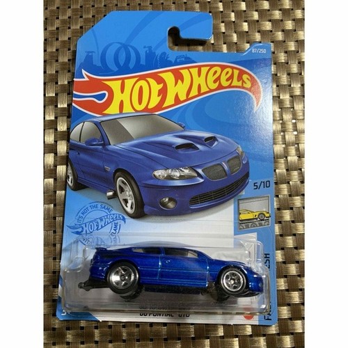 Hot wheels basic pontiac gto - hot,