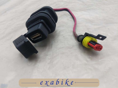 Prise usb pour piaggio new - prise,