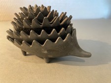 AMUSANTS CENDRIERS GIGOGNES