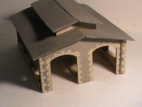 Gros hangar marchandises - marchandises, ech