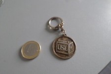 key ring key door car battery USL car garage THIRTEEN a METZ