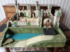 Jouet ancien château fort Depreux  15 soldats