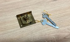 Ancienne serrure de Machine a