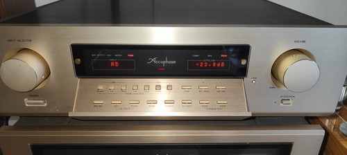 Accuphase 300 préampli - dc-300,,