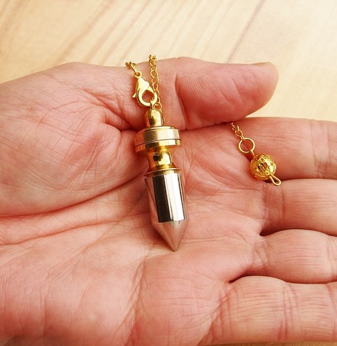 Pendule en laiton - *°,