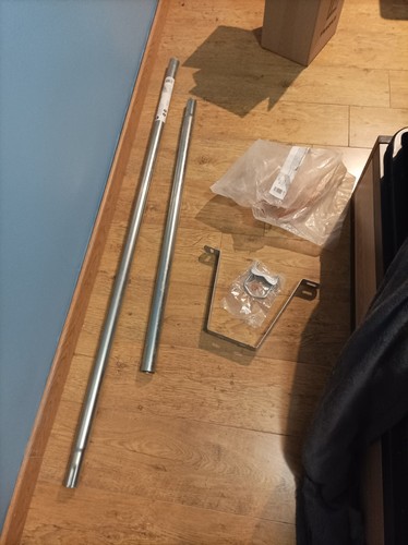 Mat étrier antenne - mat, d'antenne