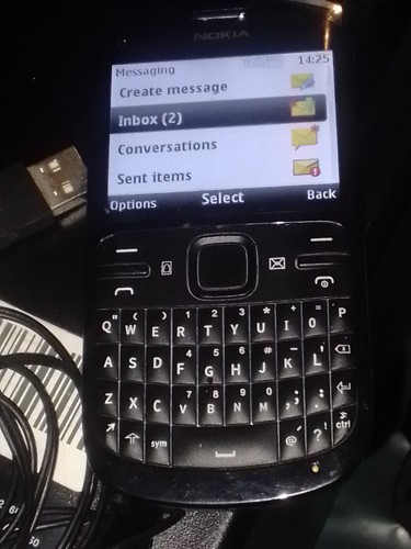 Nokia series black - c3-00,