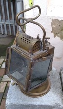 ancienne lanterne à carbure