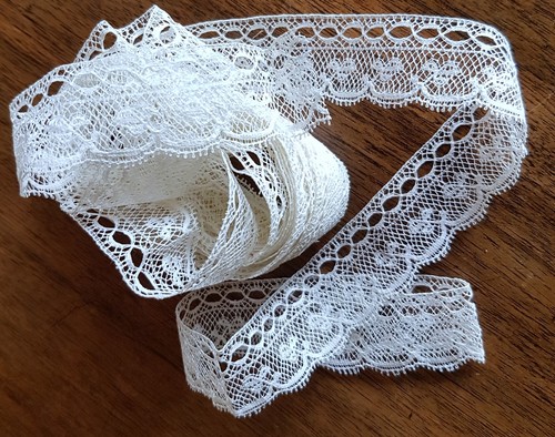Dentelle fine ancienne - dentelle, -fine