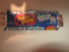 Vintage bubble gum HUBBA BUBBA HAWAIIAN PUNCH wrapper