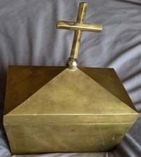 Grande boîte religieuse en