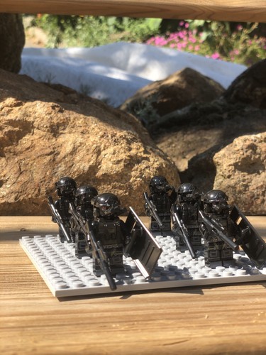 Lot soldats spéciaux - de, 6