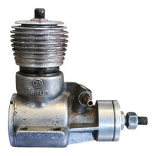 Vintage Diesel Engine Tornado Typhoon 2.5cc RC Airplane Airplane Parts Collection 