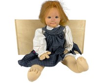 Poupée d'artiste poupée en