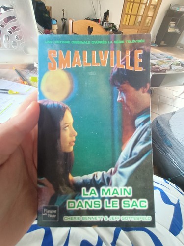 Lot livres smallville - 3,