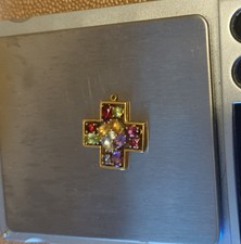 Croix en or 18k pierres fines