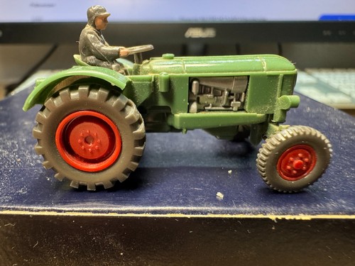Wiking tracteur deutz - 1:87,