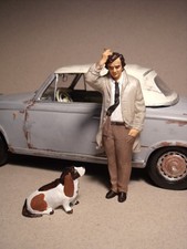 FIGURINES 1/18  COLUMBO AVEC
