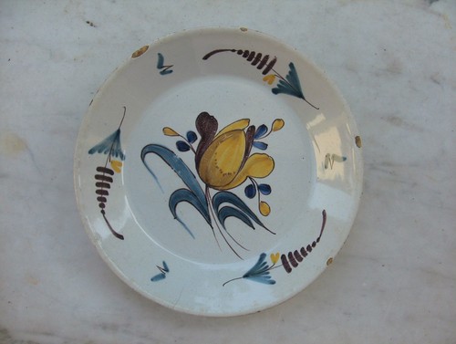 Ancienne assiette tulipe - la,