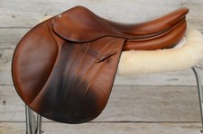 Beautiful 2018 17" Butet premium saddle for sale. Full calf premium leather!