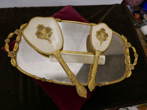 Superbe vanity set - superbe,