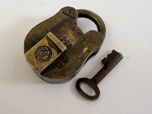 Ancien cadenas laiton - cadenas,