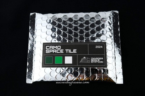 Invader camo space tile - invader,