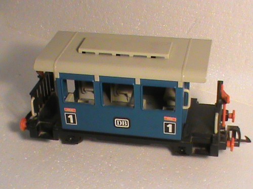 Voiture voyageurs - voiture,