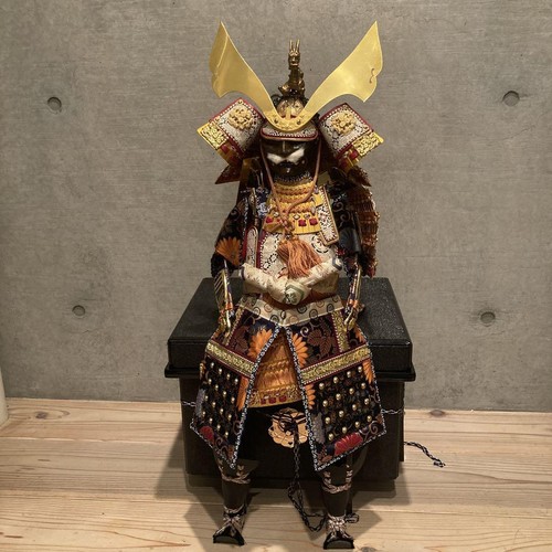 Présentoir armure de - présentoir,