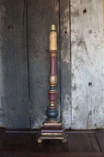 Lampe bois polychrome