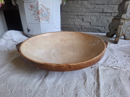 Ancienne poterie terre - terre, cuite