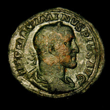 Æ Sestertius Maximinus