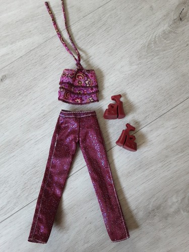 Vêtement barbie scène - vêtement,
