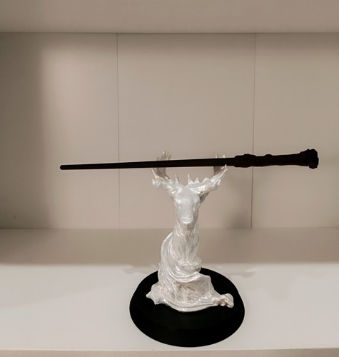 Cerf majestueux baguette - majestueux, +