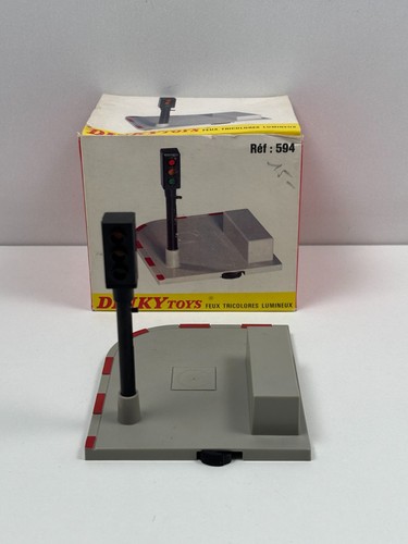Dinky toys signal - dinky,