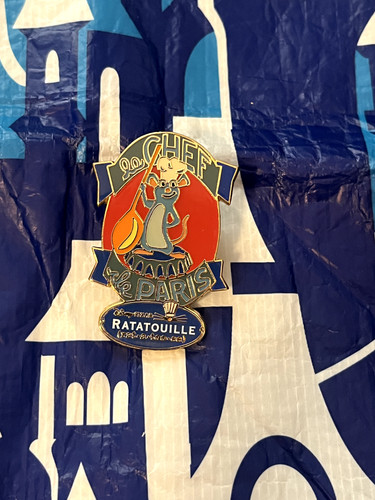 Disney pin trading - disney,