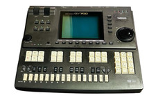 Yamaha QY700 Music Sequencer