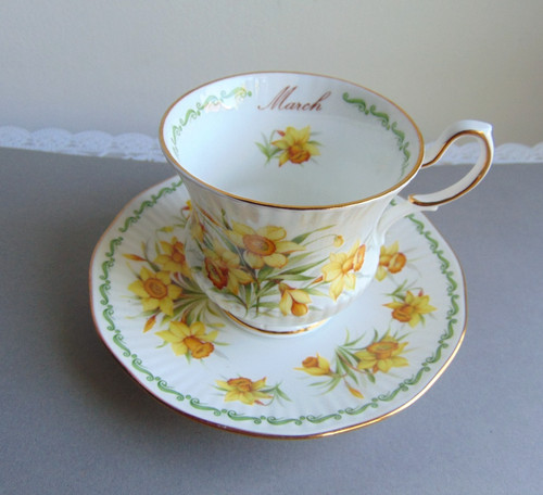 Tasse thé en porcelaine - tasse,