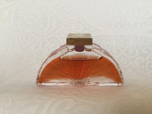 Flacon parfum factice karl - de,