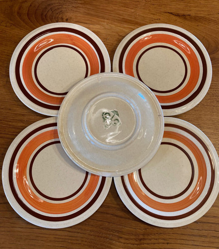 Ensemble assiettes à - assiettes,