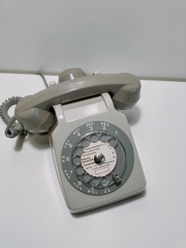 Telephone fixe cadran - telephone, a