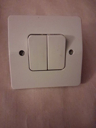 Double interrupteur va et - double,