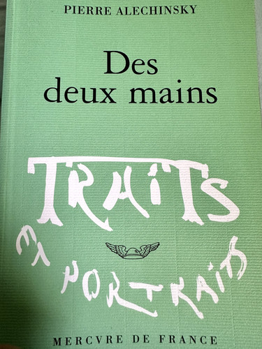 Des deux mains traits et - des,