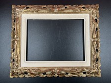 Cadre mouluré et ajouré en