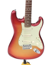 [Fender USA] Guitare électrique American Deluxe Stratocaster N3 2012 avec étu...